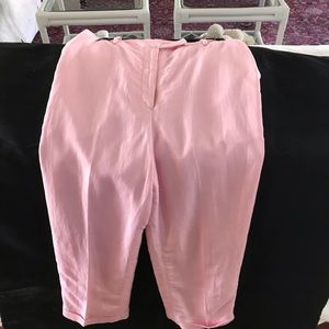 Women’s Pink Capri Pants